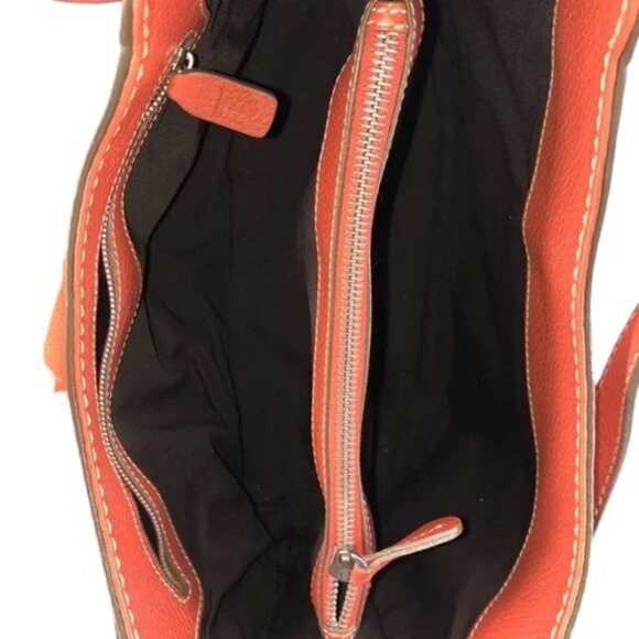 Tod's burnt orange pebbled leather shoulder bag - Picture 12 of 15